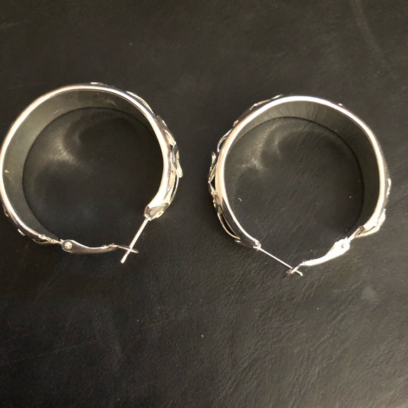 Earrings - Picture 3 of 3